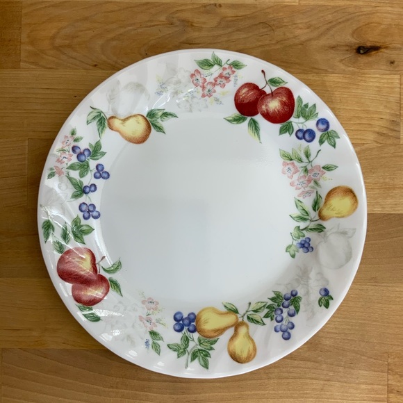 Corelle Dining Rare Corelle Chutney Fruit Dinner Plates Retired